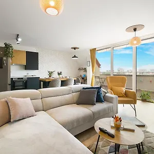cozy-downtown-maisonette.sofiahotelsbg.com/
